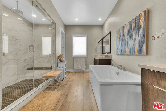 20558 W Overlook Court, Porter Ranch (los Angeles), CA 91326