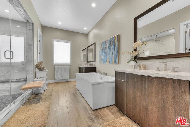 20558 W Overlook Court, Porter Ranch (los Angeles), CA 91326