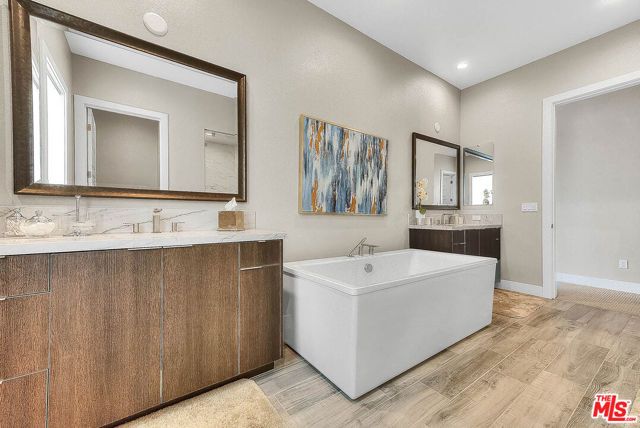 20558 W Overlook Court, Porter Ranch (los Angeles), CA 91326