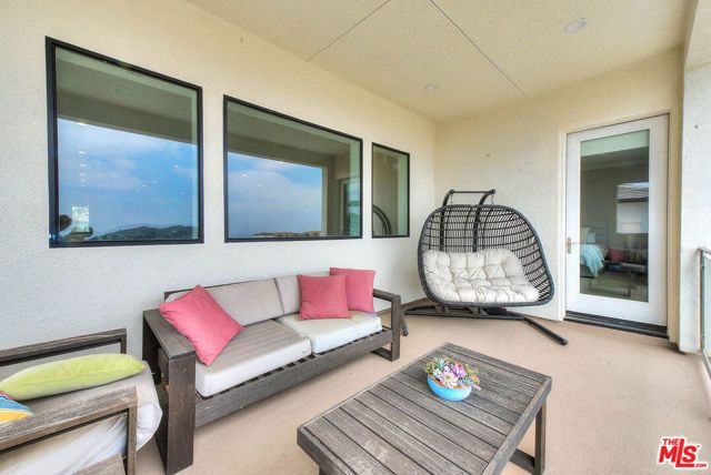 20558 W Overlook Court, Porter Ranch (los Angeles), CA 91326