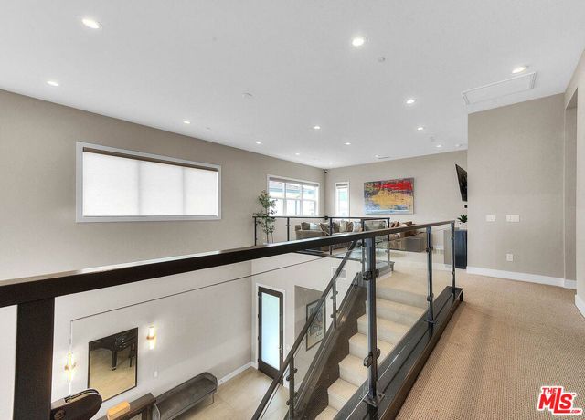 20558 W Overlook Court, Porter Ranch (los Angeles), CA 91326
