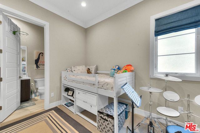 20558 W Overlook Court, Porter Ranch (los Angeles), CA 91326