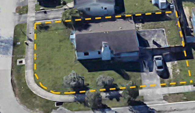 6161 NE 7th Ave ., Oakland Park, FL 33334