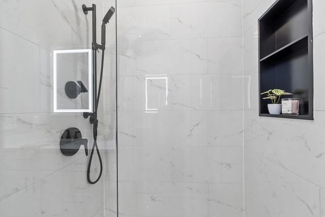 10100 S Willow St Unit 214, Manchester, NH 03103