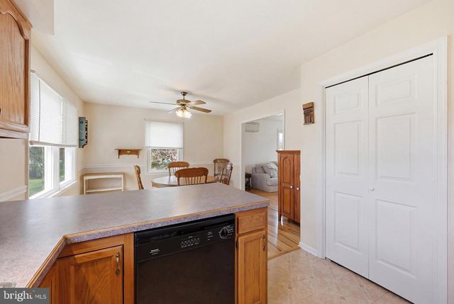 530 TUSCAWILLA DR, Charles Town, WV 25414