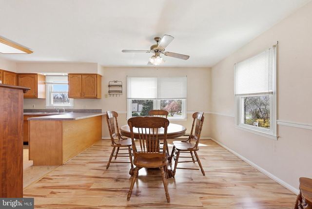 530 TUSCAWILLA DR, Charles Town, WV 25414