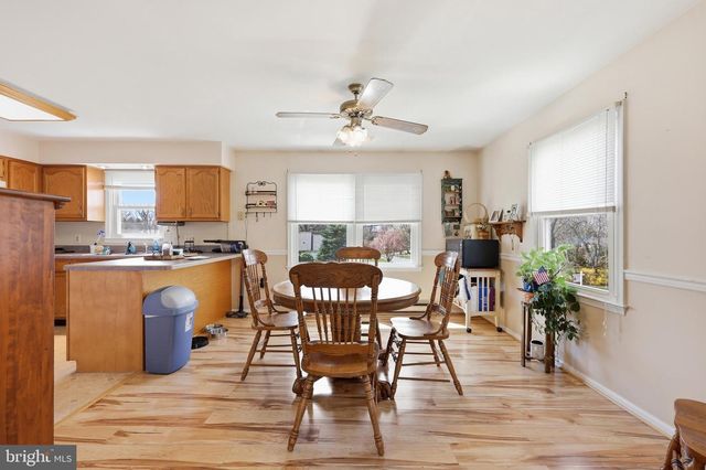 530 TUSCAWILLA DR, Charles Town, WV 25414