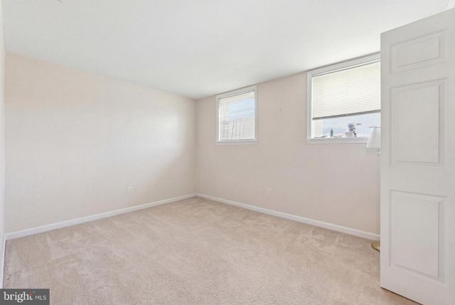 530 TUSCAWILLA DR, Charles Town, WV 25414