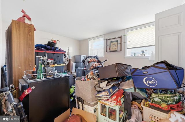 530 TUSCAWILLA DR, Charles Town, WV 25414