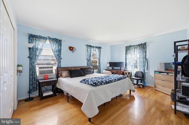 530 TUSCAWILLA DR, Charles Town, WV 25414