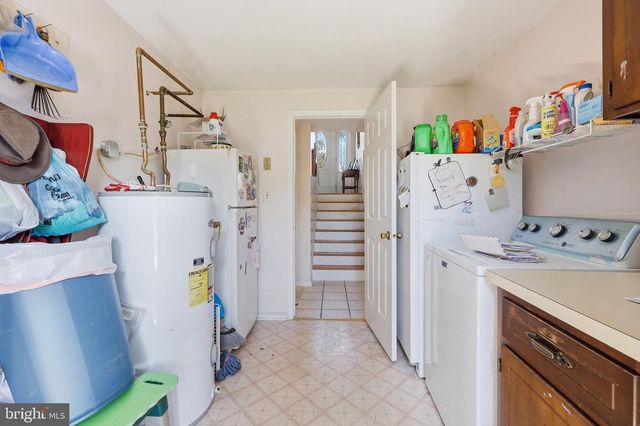 530 TUSCAWILLA DR, Charles Town, WV 25414