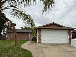 8336 Summer Sunset Dr, Sacramento, CA 95828