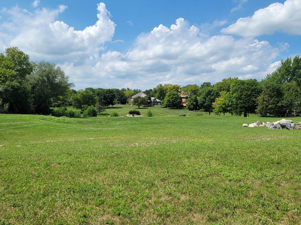 1350 Macalpin Drive, Inverness, IL 60010