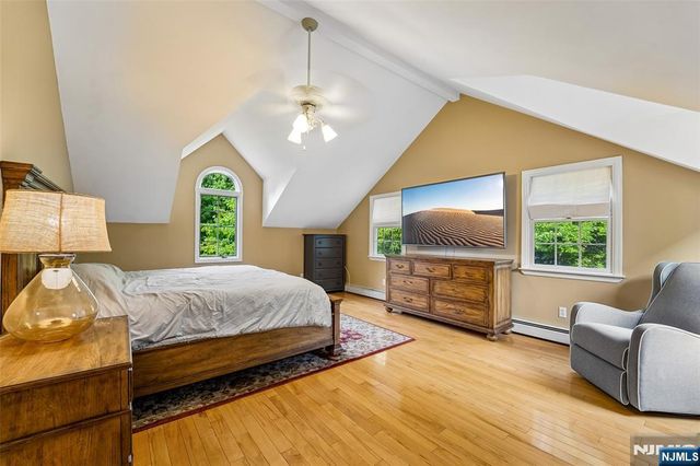 58 Powell Road, Allendale, NJ 07401