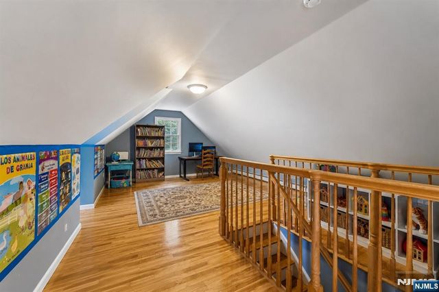 58 Powell Road, Allendale, NJ 07401