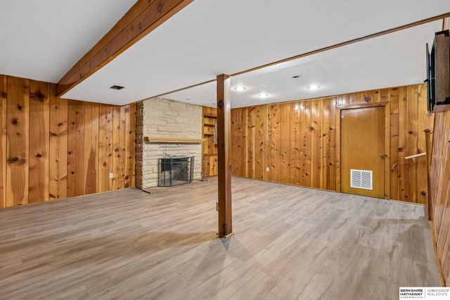 7271 Hascall Street, Omaha, NE 68124