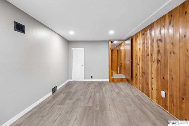 7271 Hascall Street, Omaha, NE 68124