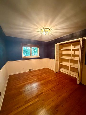 1415 Burr Oak Drive, Glenview, IL 60025