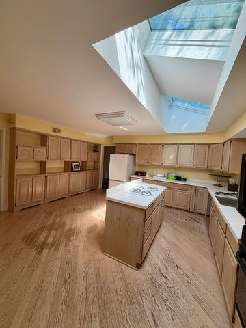 1415 Burr Oak Drive, Glenview, IL 60025