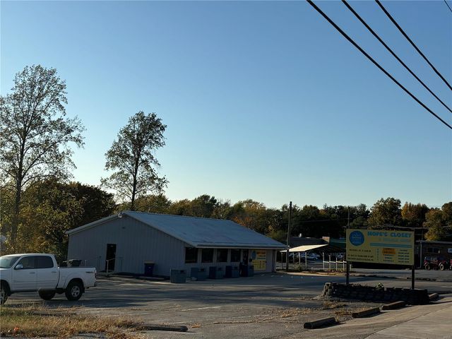 430 Kitchell Avenue, St Clair, MO 63077