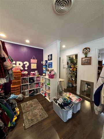 430 Kitchell Avenue, St Clair, MO 63077