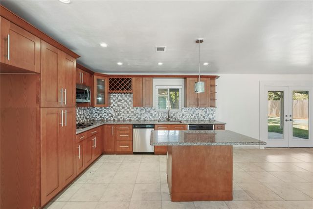 5111 Debeney Drive, Houston, TX 77039