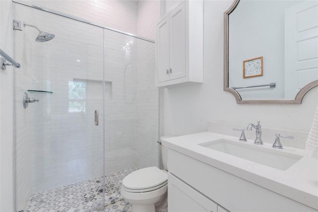 108 Gaucho WAY, Dripping Springs, TX 78620