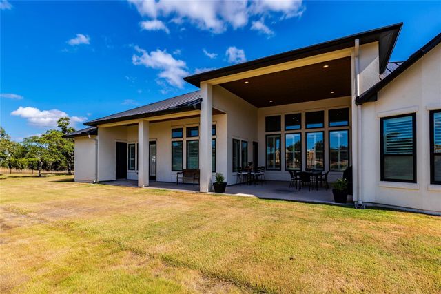 108 Gaucho WAY, Dripping Springs, TX 78620