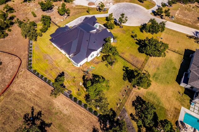 108 Gaucho WAY, Dripping Springs, TX 78620