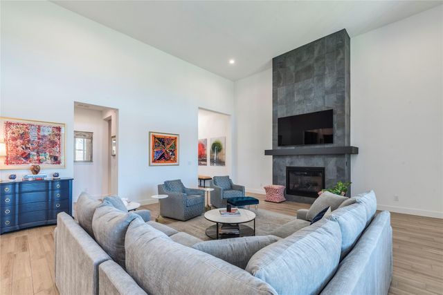 108 Gaucho WAY, Dripping Springs, TX 78620