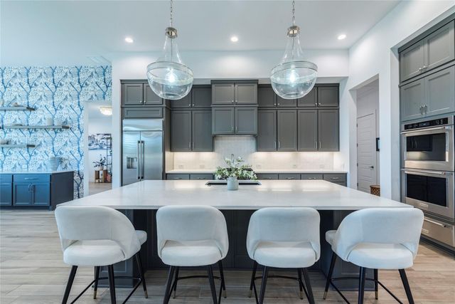 108 Gaucho WAY, Dripping Springs, TX 78620