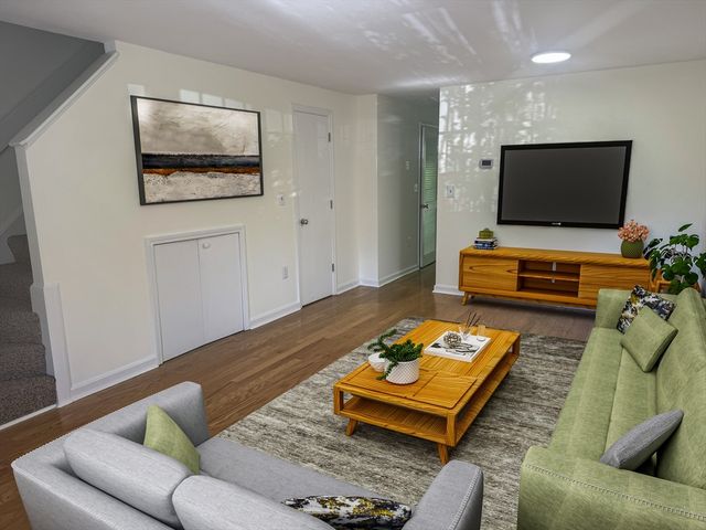 59 Kennedy Drive 59, Chelmsford, MA 01863