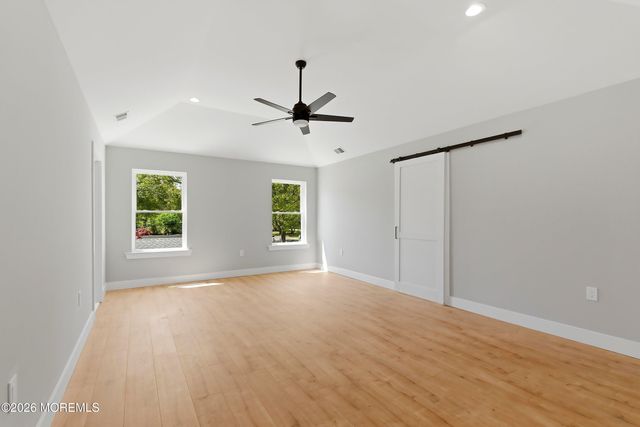514 Barnegat Avenue, Toms River, NJ 08753