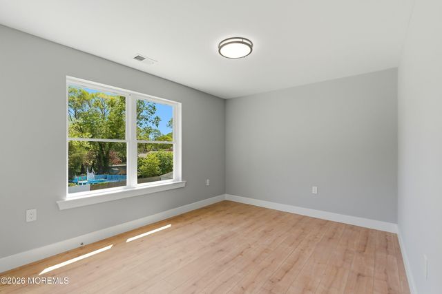 514 Barnegat Avenue, Toms River, NJ 08753