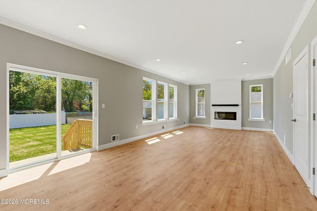 514 Barnegat Avenue, Toms River, NJ 08753
