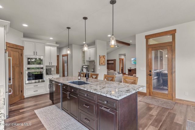 12835 N Sunflower Loop, Hayden, ID 83835