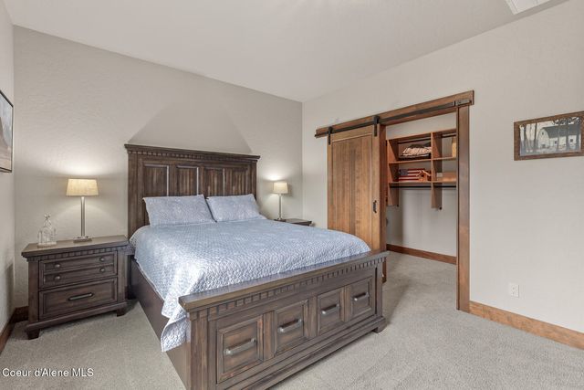 12835 N Sunflower Loop, Hayden, ID 83835