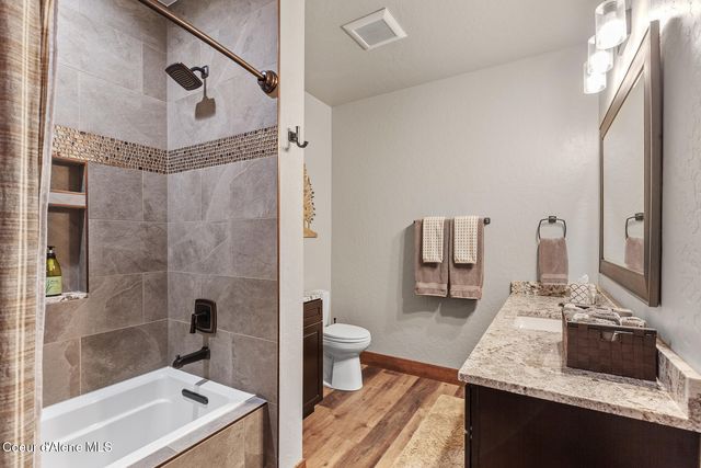 12835 N Sunflower Loop, Hayden, ID 83835