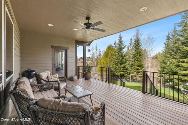 12835 N Sunflower Loop, Hayden, ID 83835