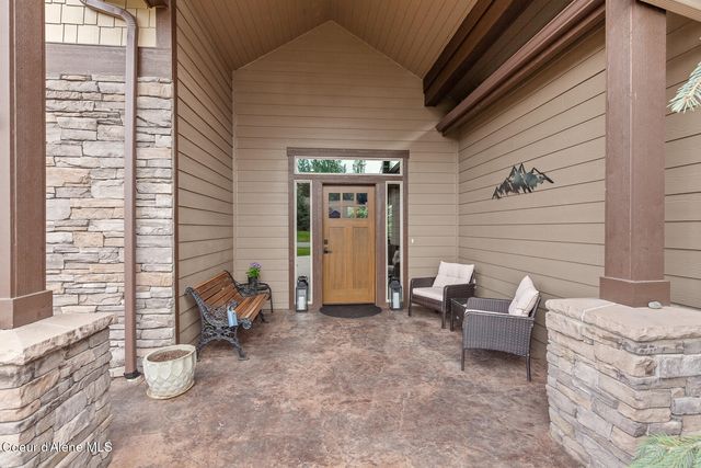 12835 N Sunflower Loop, Hayden, ID 83835