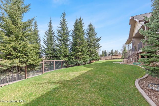 12835 N Sunflower Loop, Hayden, ID 83835