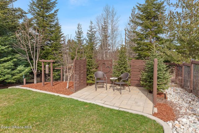 12835 N Sunflower Loop, Hayden, ID 83835