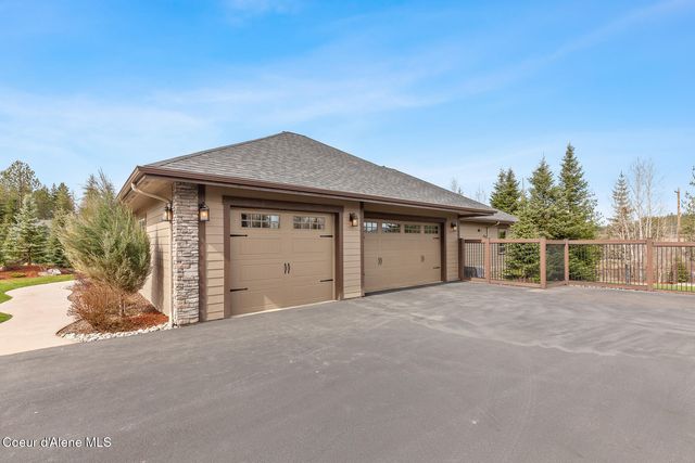 12835 N Sunflower Loop, Hayden, ID 83835