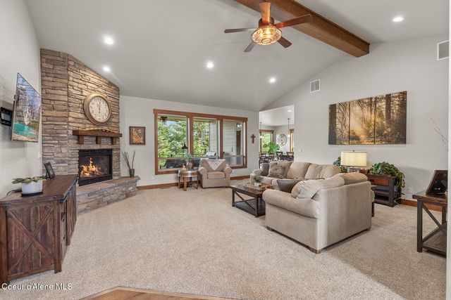 12835 N Sunflower Loop, Hayden, ID 83835