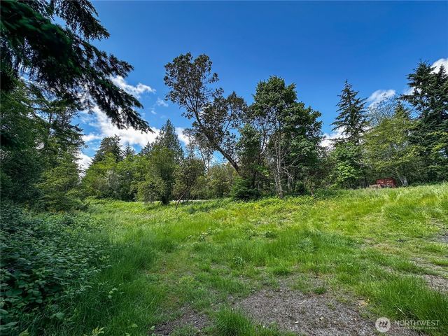 712 Cornwall Road NW, Lakebay, WA 98349