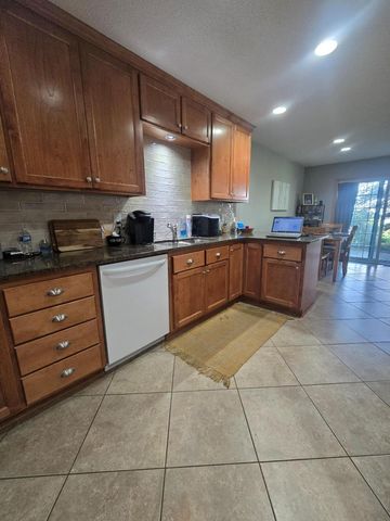 4205 Merrimac Lane N 57, Minneapolis, MN 55446