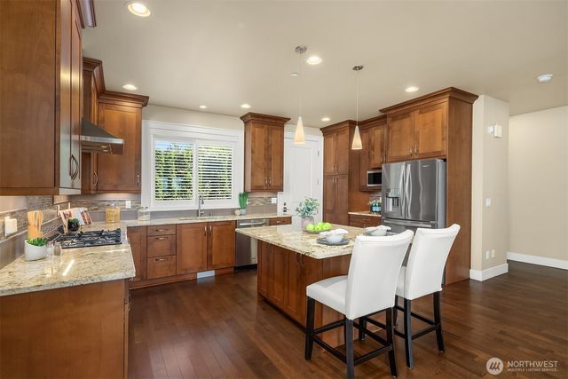 20 6th Street, Kirkland, WA 98033