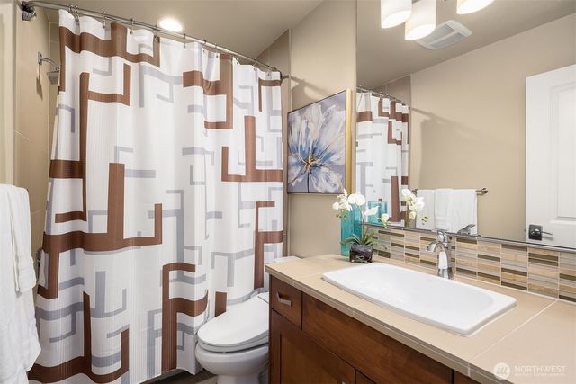 20 6th Street, Kirkland, WA 98033