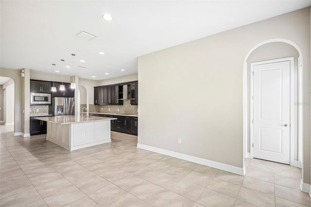 2589 GWYNHURST BOULEVARD, Wesley Chapel, FL 33543