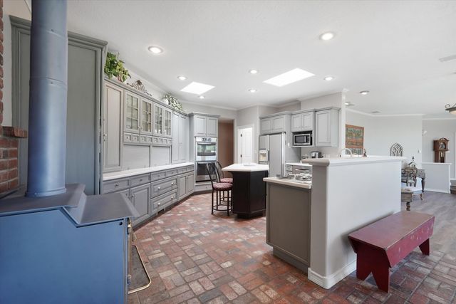56 Judy Court, Corrales, NM 87048